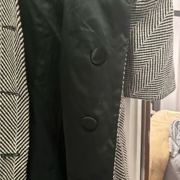 Vintage Chevron Patterned Coat - Picture 4 of 5